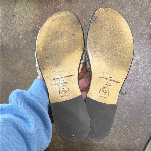 Liz Claiborne Sandals - Picture 4 of 4